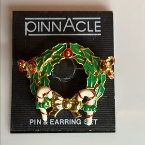Vintage Wreath Brooch & Earring Set Pinnacle